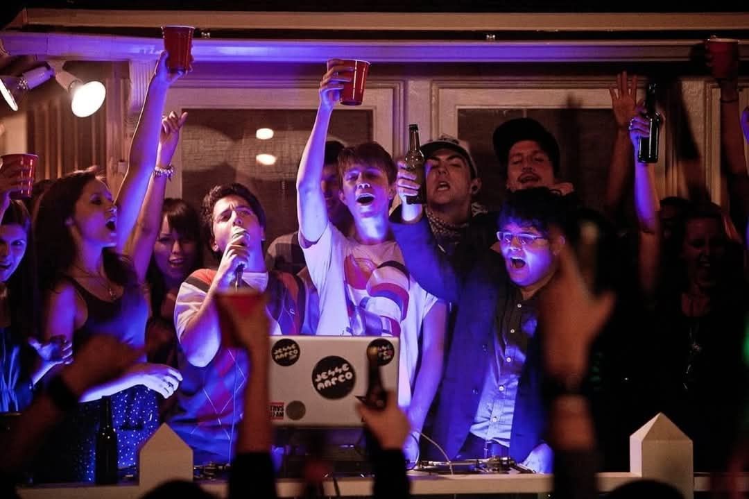pedestrian's tweet photo. Project X (2012) https://t.co/1zwWBAYJV3
