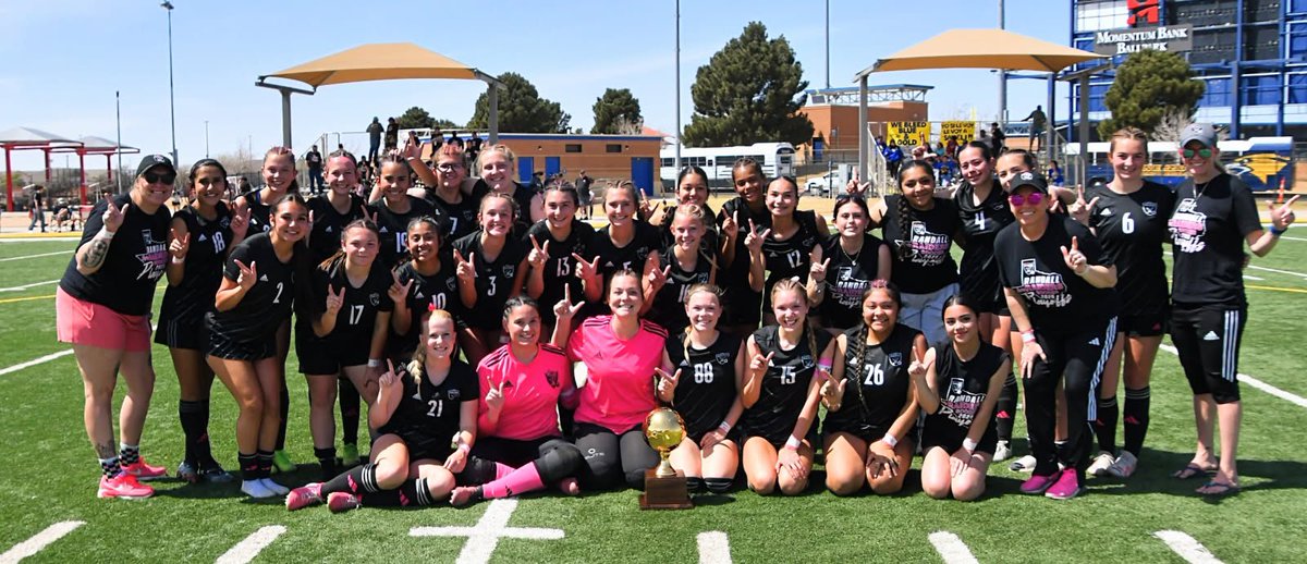 LdyRaiderFutbol's tweet photo. 🚨AREA ROUND WIN!!🚨
You Lady Raiders come from behind to get the win today! GRIT, determination, and a never give up attitude!! So proud of you ALL today!!
#FinnStrong https://t.co/pGebFOwiOs