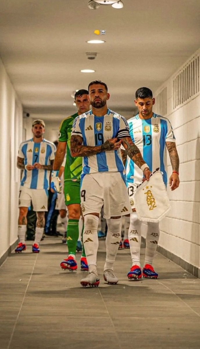 Football Pictures That Go Hard (@hardfootypix) on Twitter photo 