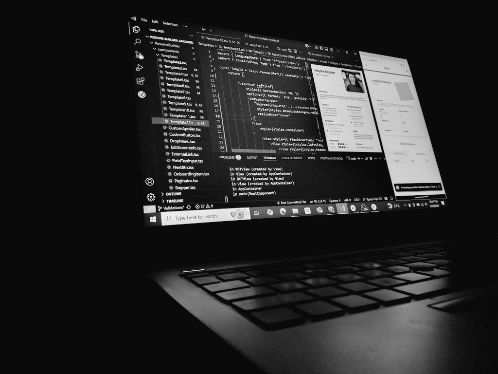 teamjojo_code's tweet image. Coding is Loving. Loving is Coding. 😂💯♥️. I don't know what's not good about coding. #reactnativedev #reactdev #mobiledev #uiux