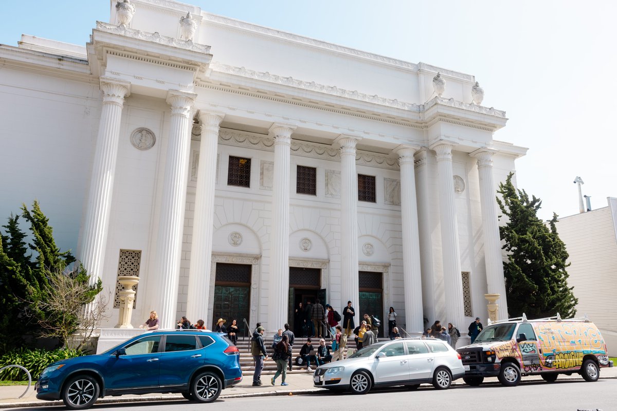 Funding The Commons (@fundingcommons) on Twitter photo Thank you to the <a href="/internetarchive/">Internet Archive</a> for opening up such a special space for #FtCSF. ✨🏛️
And especially to <a href="/whanamura/">Wendy Hanamura</a> and <a href="/MarkGraham/">Mark Graham</a>—for your warmth, thoughtfulness, and long-standing care for the commons. Thank you to the <a href="/internetarchive/">Internet Archive</a> for opening up such a special space for #FtCSF. ✨🏛️
And especially to <a href="/whanamura/">Wendy Hanamura</a> and <a href="/MarkGraham/">Mark Graham</a>—for your warmth, thoughtfulness, and long-standing care for the commons.