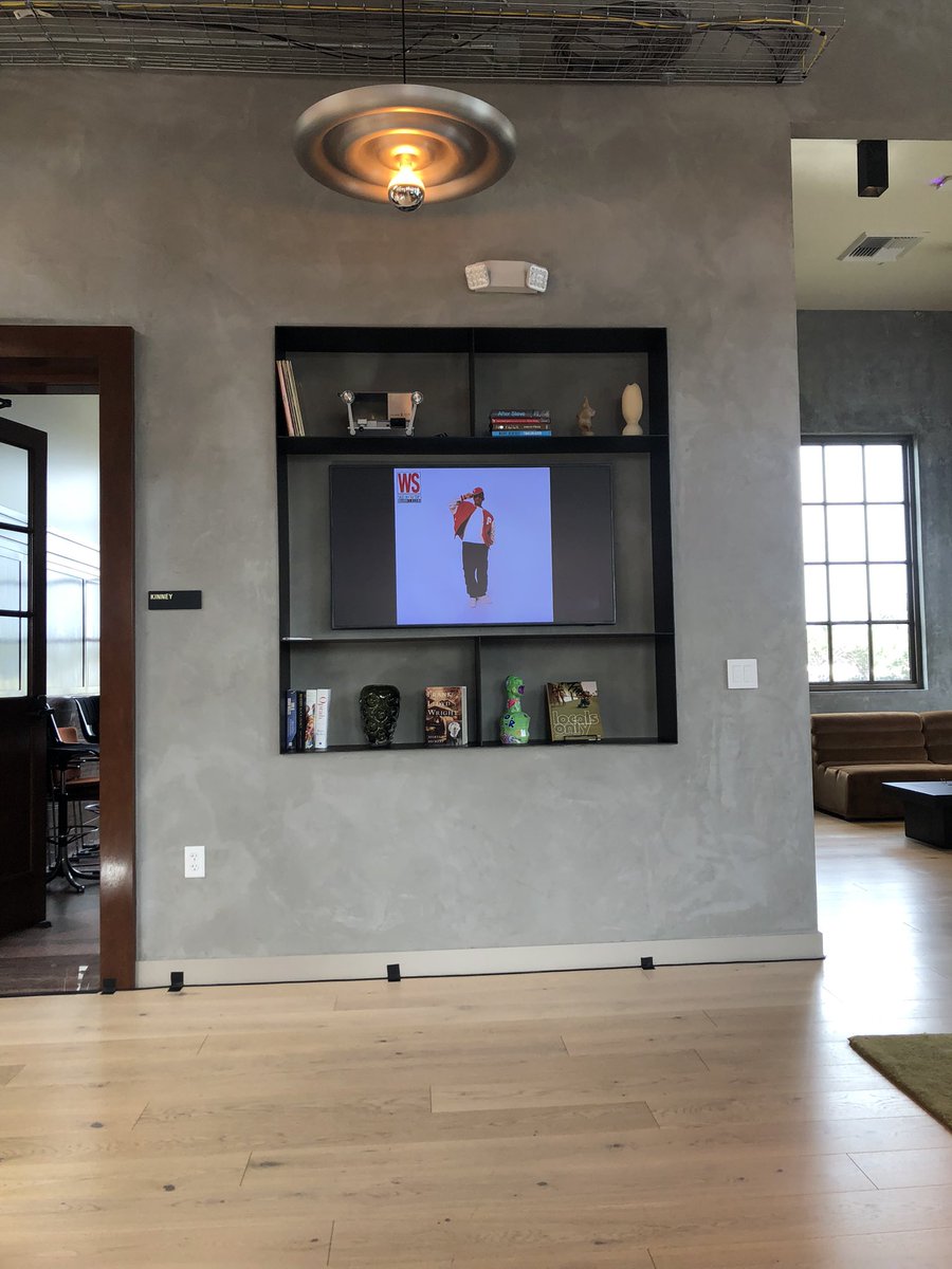 AlwaysEating__'s tweet image. Had a blast Will Smith’s Album Preview Listening Party @thelighthouse  yesterday! I also meet the amazing, talented and beautiful @TheBSimone 

She is also featured on his EPIC album; Based on A True Story 🫶🏾♥️