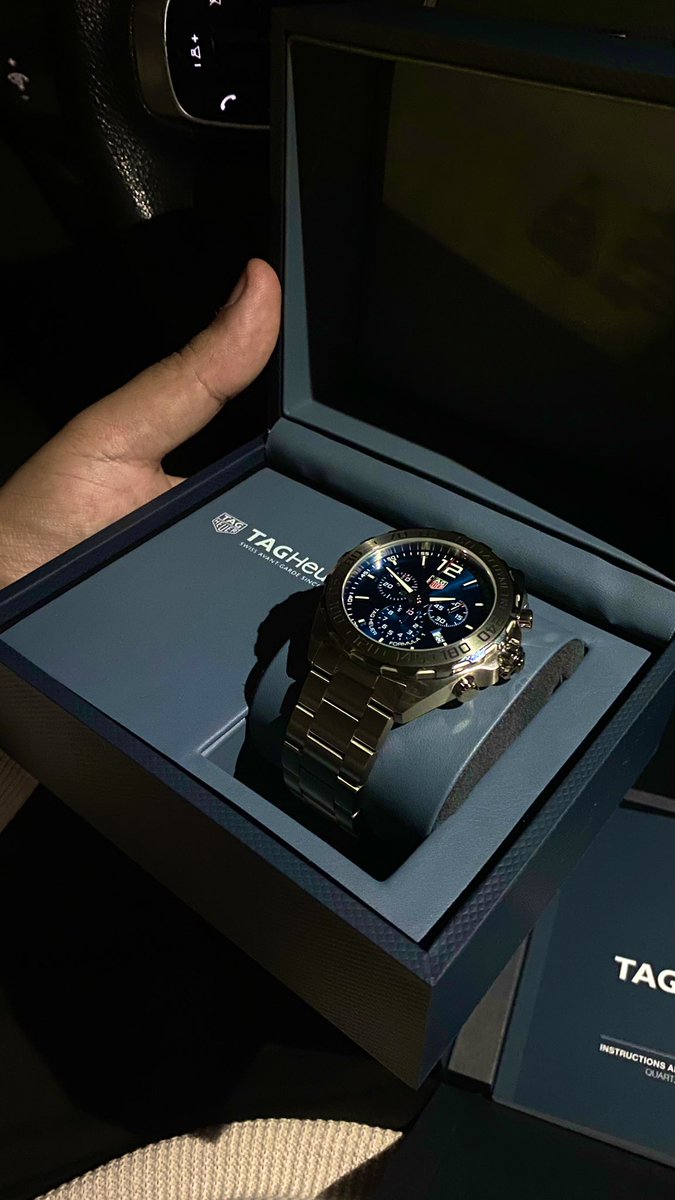 ساعة العيد رسميا 💙