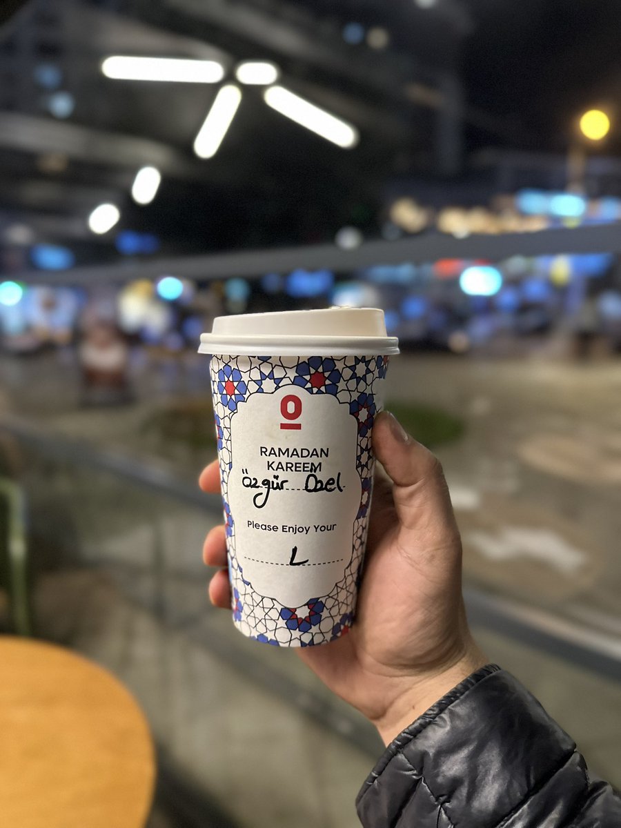 halilyuksel05's tweet photo. Şefefine @eczozgurozel … #boykot  #EspressoLabboykot #espressolab #Espressolabdestek https://t.co/acKpWKt8pO