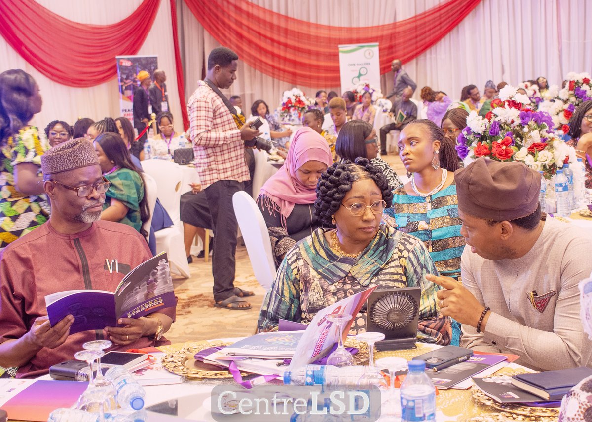 Centre LSD tweet media