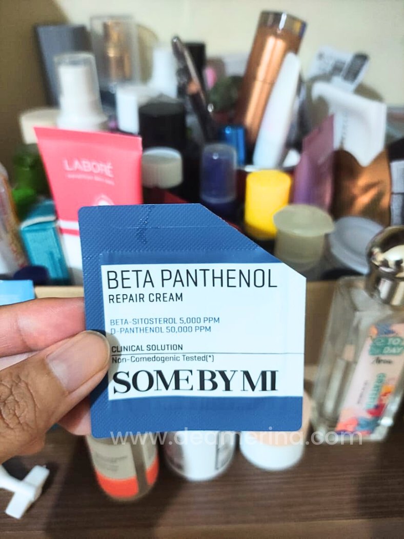 nggak nyangka, ternyata moisturizer Some By Mi yang Beta Panthenol ini enak bangeettt 💕 lembap banget di kulitku yang kering. bukan yg bikin sumuk dan berat. trus ada efek cooling sensation nya gtu. suka dewy finish nya 

s.shopee.co.id/10p5IbQwPz