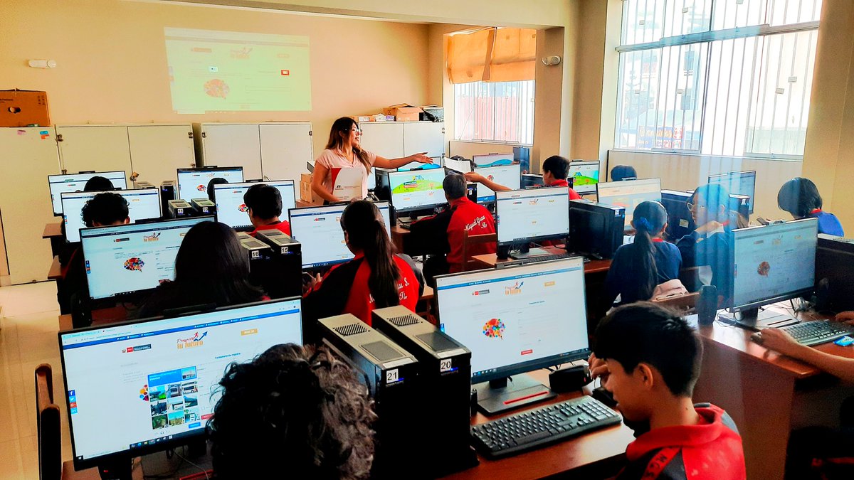 DRTPEMoquegua's tweet photo. Se realizó una Charla Informativa “Ponte en carrera/ Proyecta tu futuro”.
https://t.co/Af7a8zwccf https://t.co/zVMavkgO1o