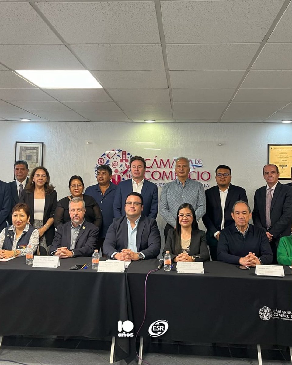 Hoy tuvimos una excelente reunión con #PROFECO (Procuradoría Federal del Consumidor) para seguir impulsando acciones que garanticen un trato justo y transparente para todos nuestros usuarios ⚖️👥
Trabajamos para ti, para todos #SeamosTodos💧💦