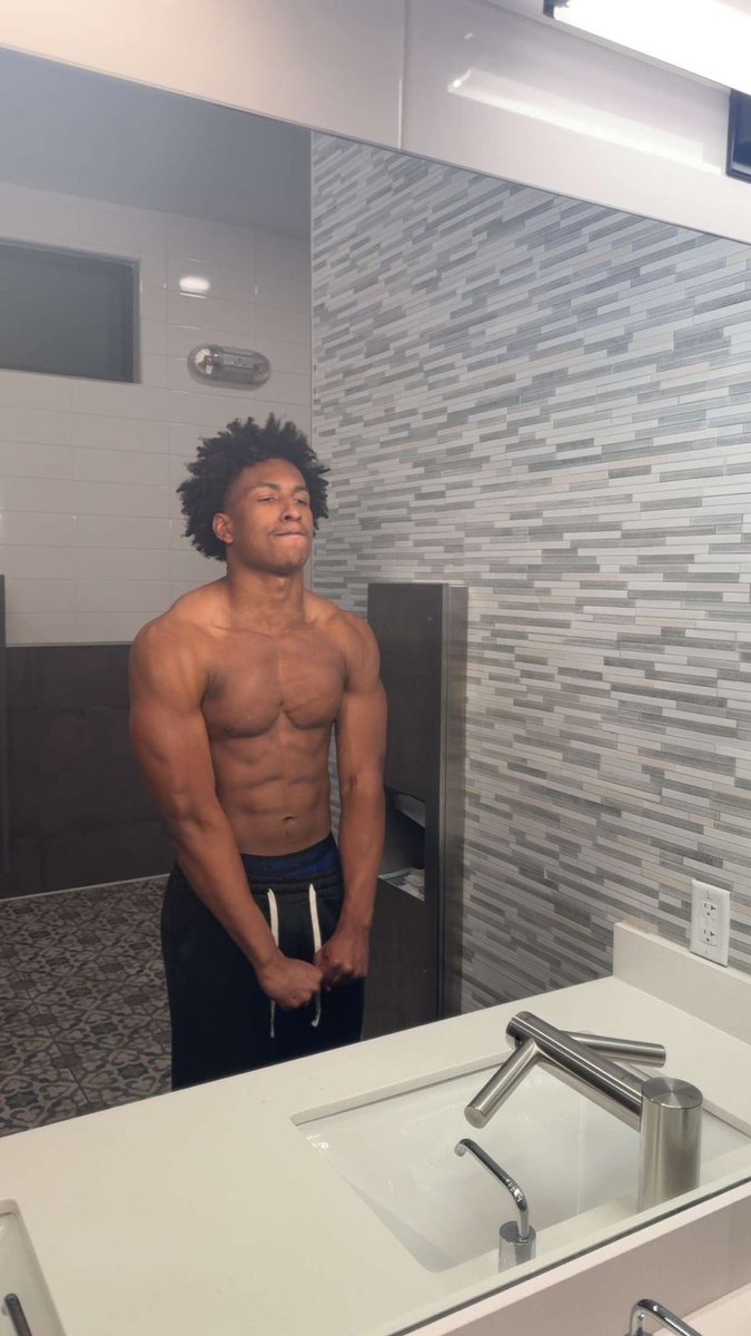 Chris Ross tweet media