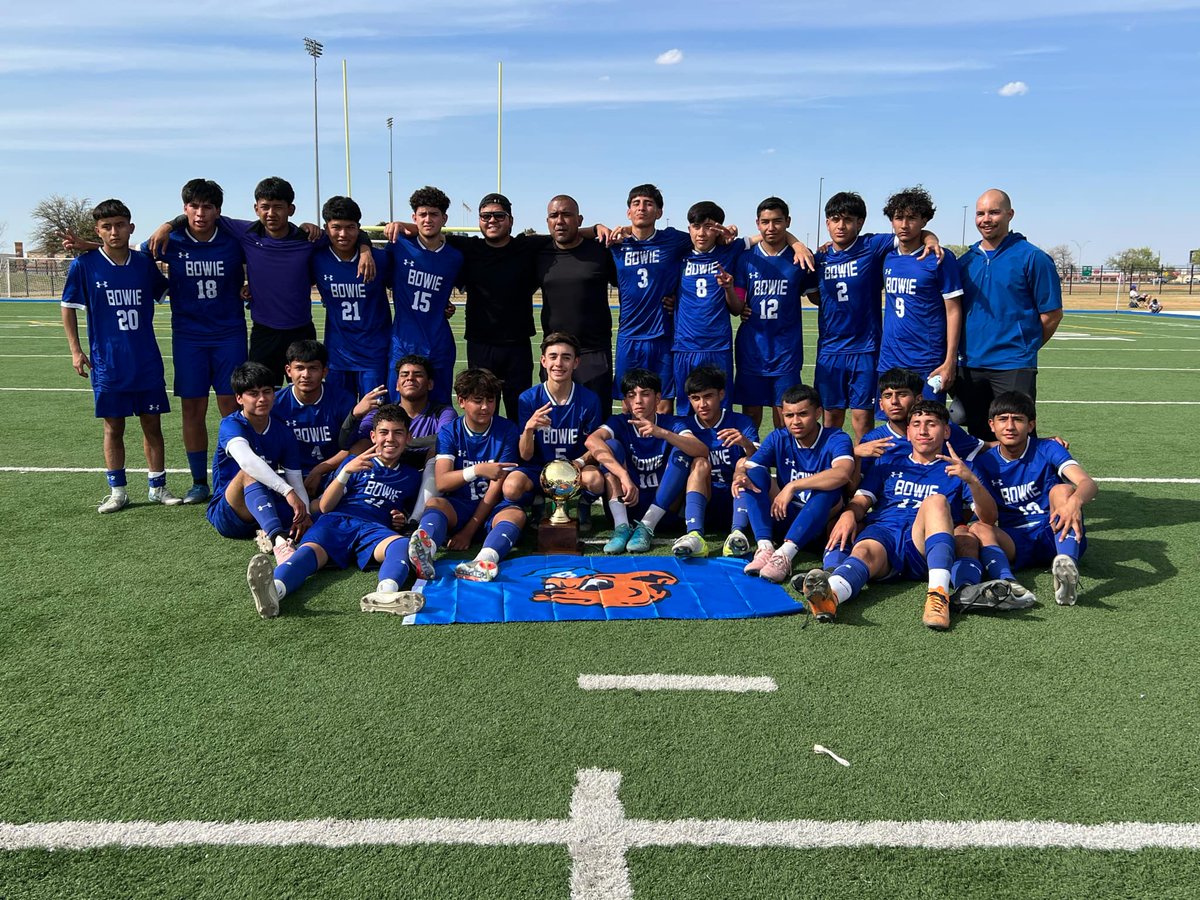 Back to back Area Champions! 6-2 final over Graham. On to the sweet 16!...🐻⚽🏆

Goals by : 
Giovanni Grado ⚽ ⚽ 
Jeshua Aldaba ⚽ ⚽ 
Rui Sanchez ⚽ 
Damian Pastrana ⚽