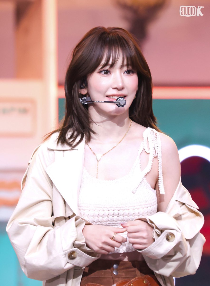 Music Bank Behind Photo📸 #SAKURA #宮脇咲良 #ックラ #LE_SSERAFIM