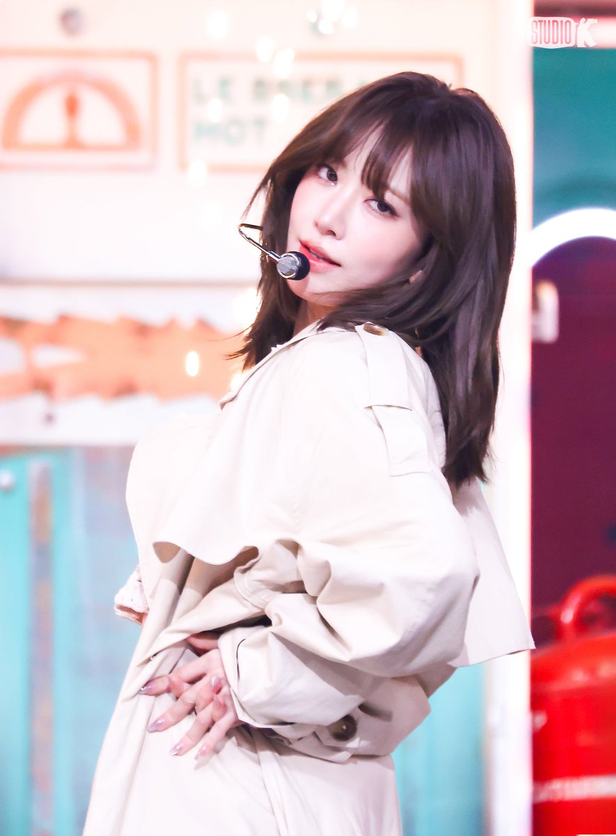 Music Bank Behind Photo📸 #SAKURA #宮脇咲良 #ックラ #LE_SSERAFIM