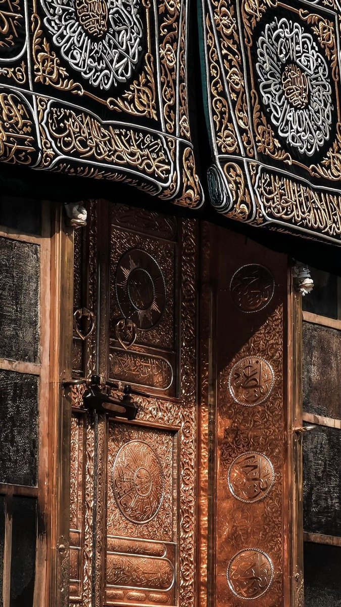 26 |رمضان🌙
اللهُم البسني المهابة والمحبة وارزقني الوجاهة والقبول واجعلني عظيمة القدر والجاه عندك ،
ربي هبني المكانة السامية والمنزلة العالية والدرجة الرفيعة، اللهُم عزني في عيون خلقك واكرمني بينهم وانصرني وسخر لي عبادك كما سخرت الكون لخلقك .
#رمضان_2025