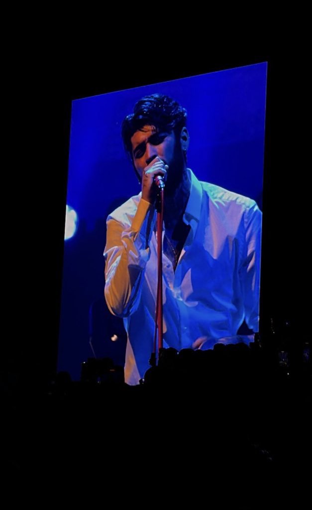 sweatzacky's tweet photo. zayn malik sendo o homem mais gostoso do mundo atualmente https://t.co/WYc90tdCoy
