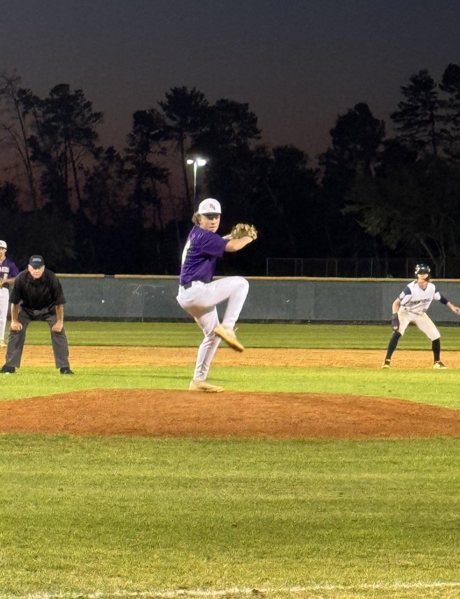 Hernando wins!!! C. Williams went 6 innings allowing 1 run and 9k’s. R. Wilkes picks up the W with 2 strong innings in relief.   C. Whitelaw led the offense with 2 hits . M. Morgan had an RBI. <a href="/Furncoach/">Tim Sims</a> <a href="/leopardsath/">Hernando Athletics</a>