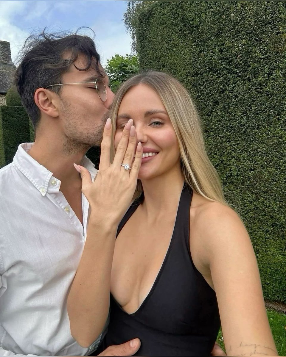 Cada día a tu lado ha sido un regalo, una aventura llena de amor, risas y momentos inolvidables. No puedo creer lo rápido que han pasado estos tres meses, pero sí sé que cada instante contigo ha sido especial y único.
Gracias por ser mi refugio, mi alegría y mi persona favorita.