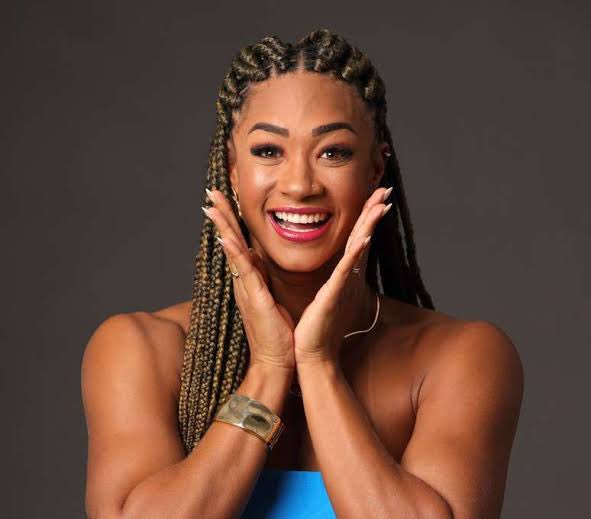 faahlso's tweet image. CAMPEÃ! Com 51,73% dos votos Aline Patriarca acaba de vencer o bbb25