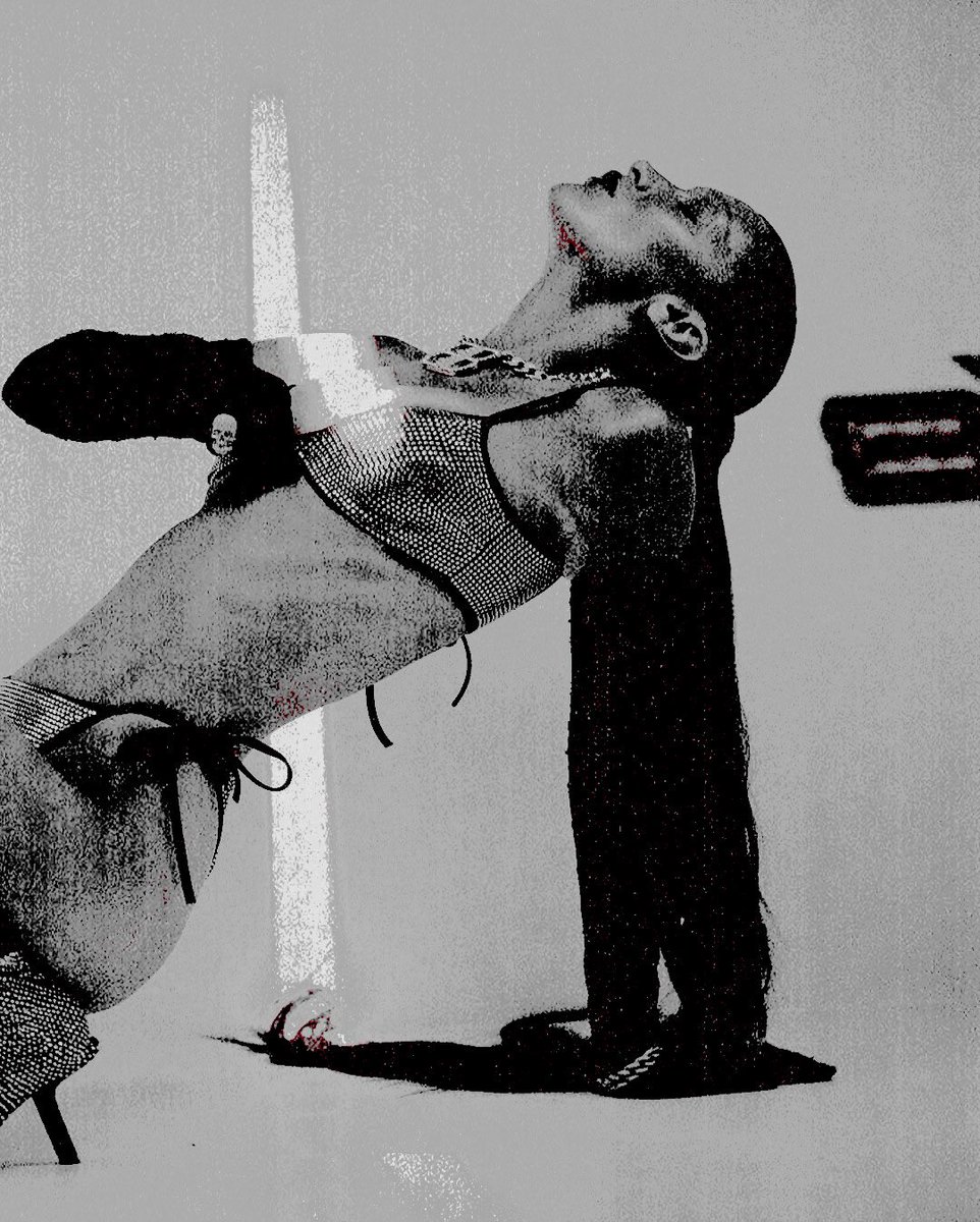 ᅟᅟᅟ ᅟᅟᅟ ᅟᅟᅟ ᅟᅟᅟᅟᅟᅟ ☆ : 𝑬𝑳𝑬𝑲𝑻𝑹𝑨 ⁪⁪.ᐟ (@scarlatdead) on Twitter photo 