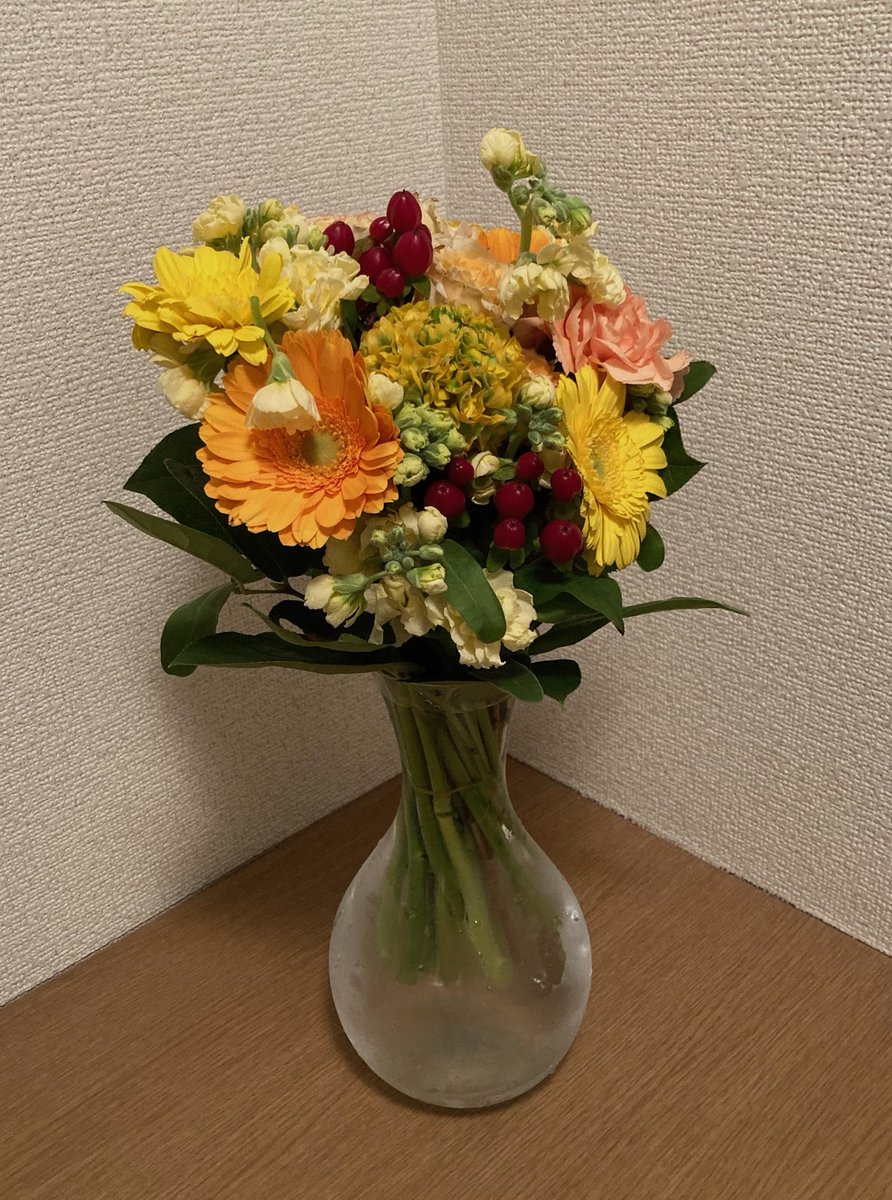 卒業生からの素敵な贈り物。ゼミ６期生のみなさん、ありがとう。