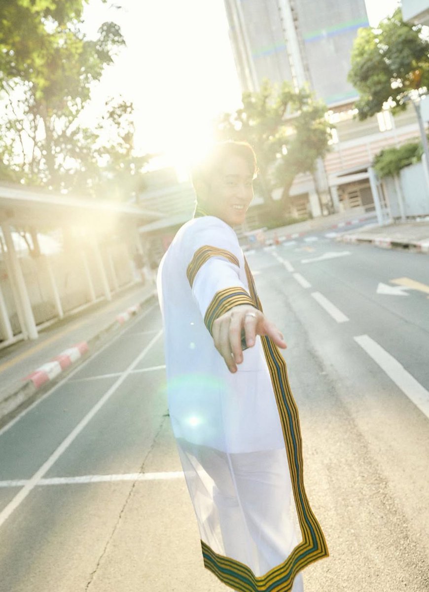 wanningsbitch's tweet image. est finally got someone to really hold onto his hand this making me so emotional 😭😭😭😭😭
#ทวงคืนฉลามเอสสู่ทะเล #williamest #williamjkp #est_rvp