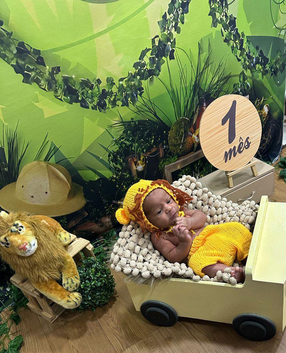 Meu amor , que Deus lhe cubra de infinitas bençãos e que sua vida seja longa e cheia de realizações. Feliz trinta primeiros dias de vida! Ravi faz 1 mês 💙🩵🙏🏼🥰