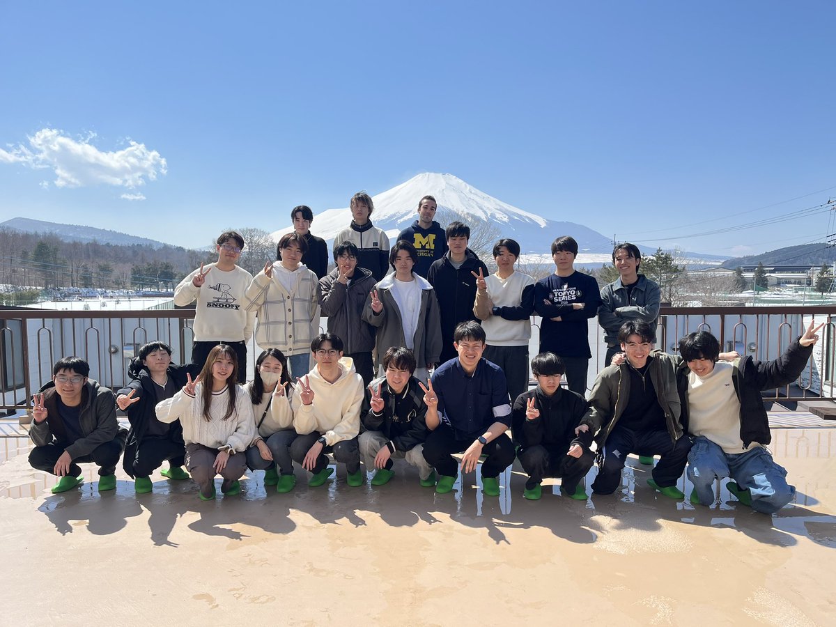 agu_kuairo's tweet photo. 春合宿🏓🌸

3/18～3/21春合宿に行ってきました🌤

クアイロー卓球愛好会では夏にも合宿を行っております🌻

今後このアカウントで新歓や活動のお知らせをする予定です！
少しでも興味を持ってくださった方はDMにメッセージお願いします😆

#春から青学
#卓球サークル
#青学
#卓球 https://t.co/auhqS2IzsI