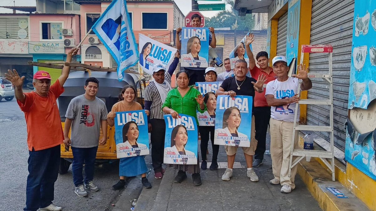 Rc5D2Guayas's tweet photo. #Ecuasal | fue parte de nuestra avanza sin duda los ecuatorianos saben que nuestra victoria es contundente.
¡MUCHOS SE SIGUEN SUMANDO!
#LuisaPresidenta
#LuisaPorLaVida https://t.co/Cu3jb5uynM