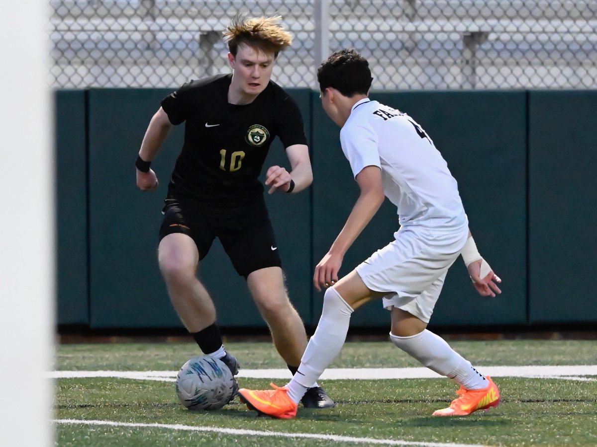 crhs_menssoccer's tweet photo. The match was as predicted--competitive, hard fought, and just a battle between two great programs.  Hats off to Coach Halas and the Falcons for a well played match.

In the end, it took kicks to decide it in favor of the Copperheads!

#NextFive https://t.co/rNEWbXPu4j