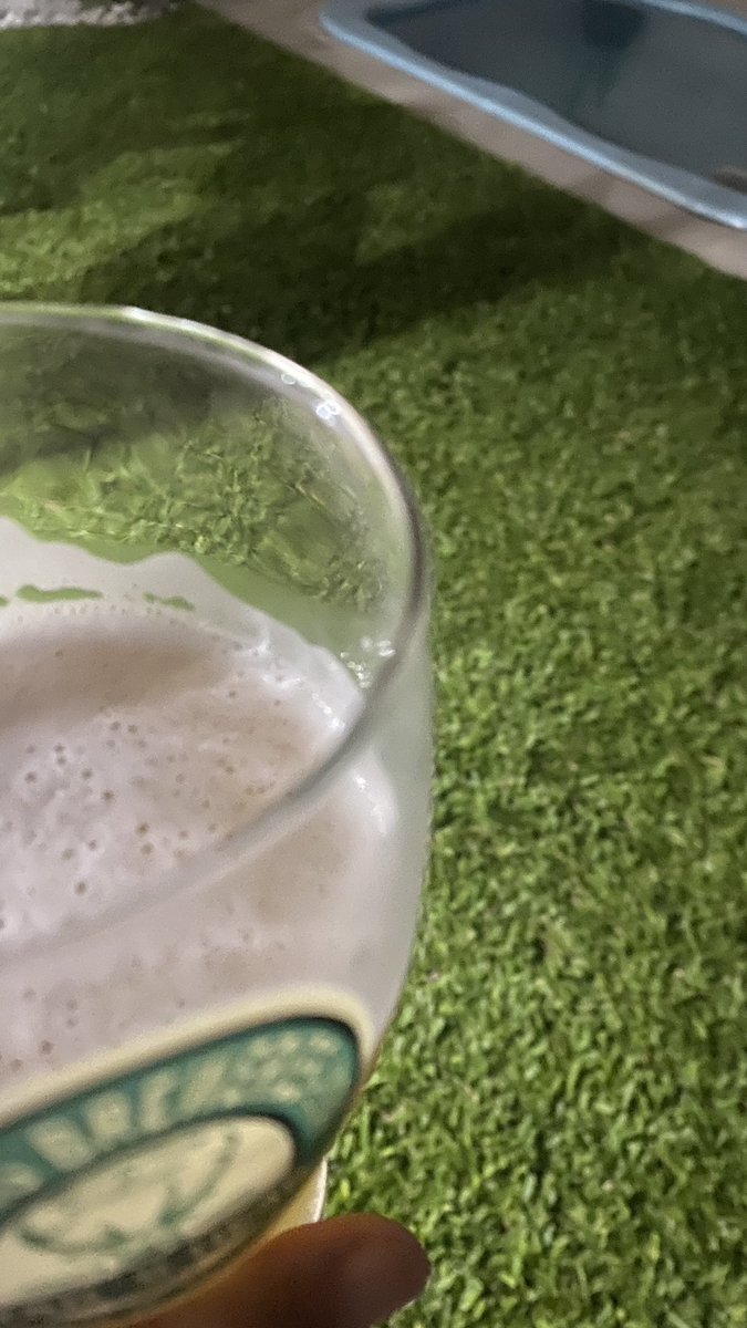 karmmlo's tweet image. #teamverano siempre 🍻