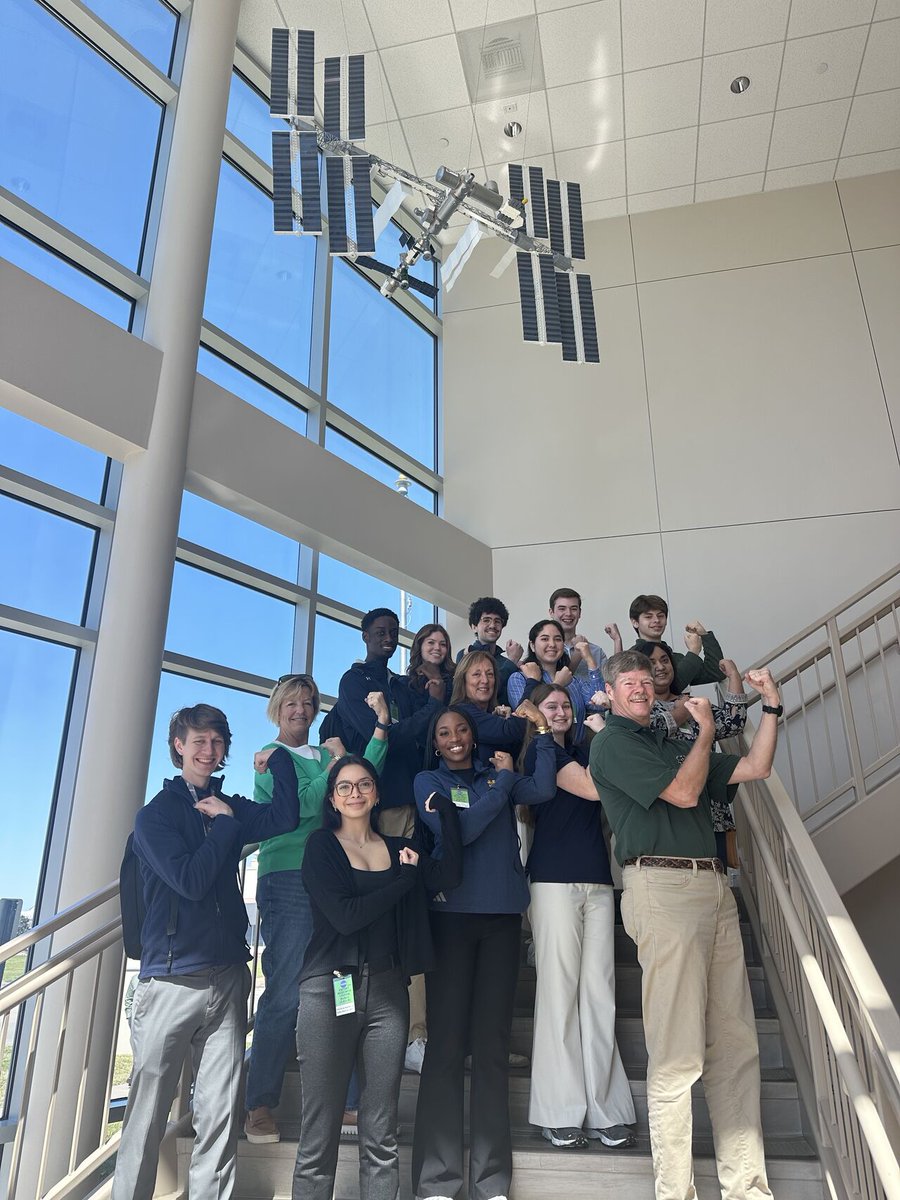 Thanks <a href="/NASA_Johnson/">NASA's Johnson Space Center</a>, <a href="/Axiom_Space/">Axiom Space</a>, and <a href="/SpaceX/">SpaceX</a> for hosting <a href="/NotreDame/">University of Notre Dame</a> <a href="/AeroMechND/">Notre Dame AME</a> undergrads over spring break. We even spotted <a href="/astro_Pettit/">Don Pettit</a> and <a href="/Astro_Suni/">Sunita Williams</a> from Mission Control! Thanks to the Meruelo Center for supporting this trip.🚀🛰️👩‍🚀✨🍀#NDinspace #irishadastra #hireirish