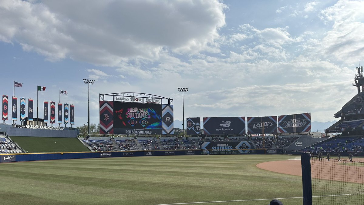 Csr A. ⚖️🦉 (@csr_aam) on Twitter photo Capítulo 2
Los <a href="/RedSoxBeisbol/">Red Sox de Boston</a> cierran su entrenamiento primaveral vs <a href="/SultanesOficial/">Sultanes de Monterrey</a> Capítulo 2
Los <a href="/RedSoxBeisbol/">Red Sox de Boston</a> cierran su entrenamiento primaveral vs <a href="/SultanesOficial/">Sultanes de Monterrey</a>