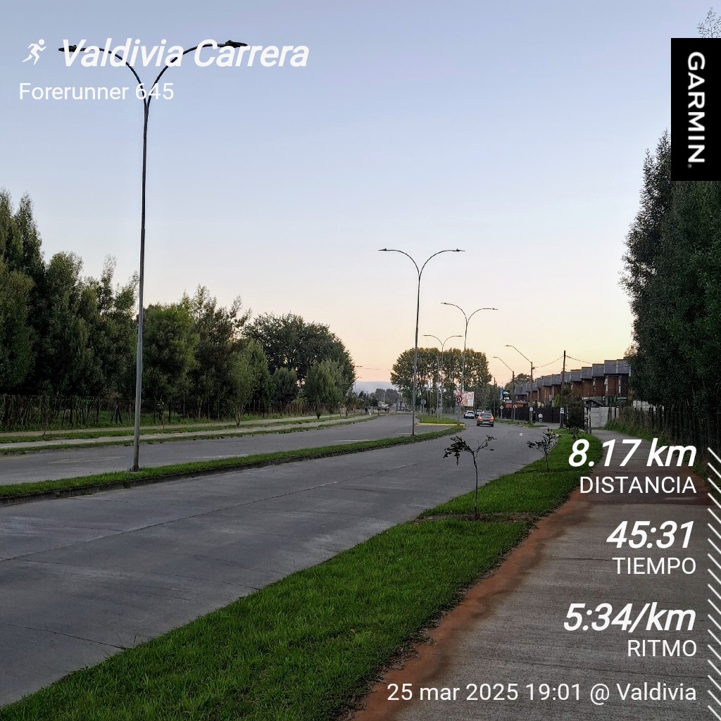 axelbesserv's tweet image. A los 35' de spinning, le sumé 8k de trote e intervalos... #DíaDeCardio #Running