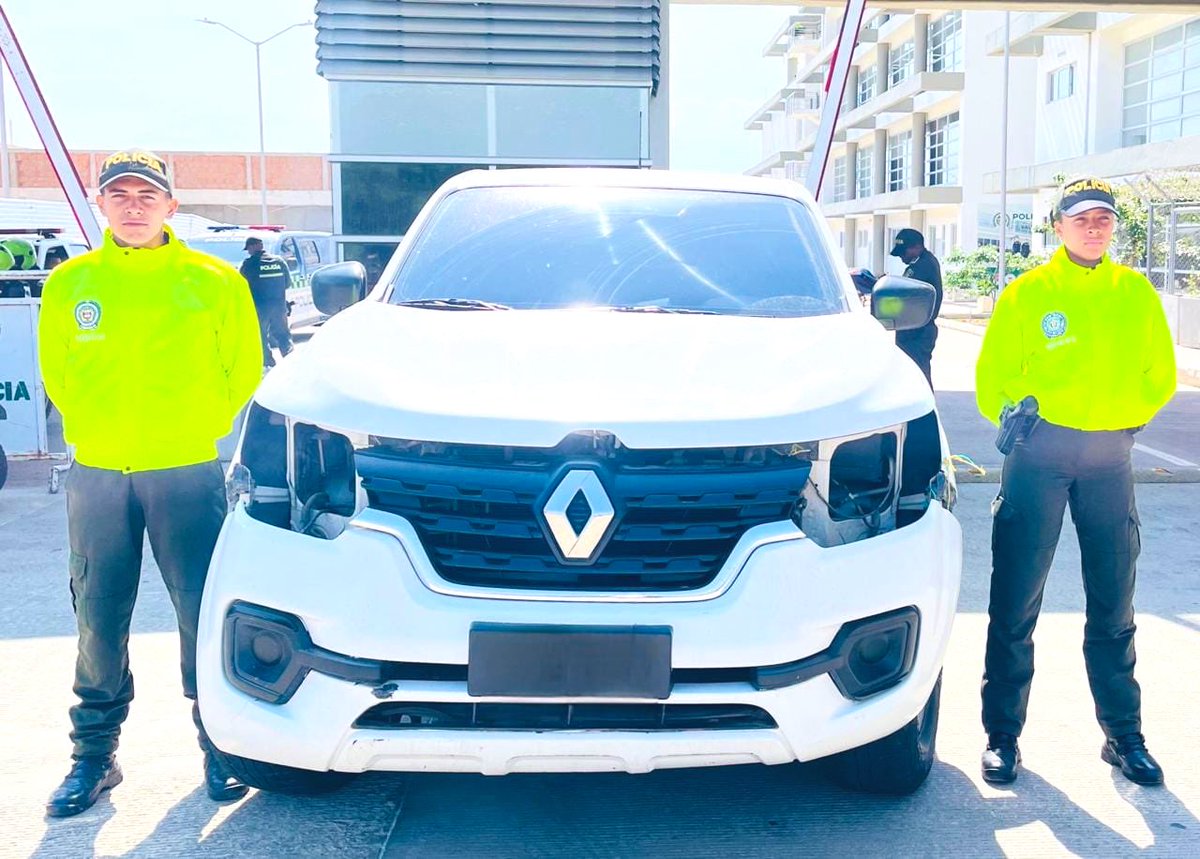 PoliciaMevap's tweet photo. 👮🏻👮🏻‍♂️🚨🚔 #EnLasÚltimasHoras

🏙️🛣️🏘️ #Recuperados tres vehículos y una motocicleta en diferentes operativos en Valledupar.

🛻 En el barrio Sicarare. 
🚙 Conjunto residencial Acuarela.
🏍️ En el barrio Los Fundadores.
🚘 Camioneta hurtada en el municipio de Distracción, La Guajira. https://t.co/OuW87RGKzz