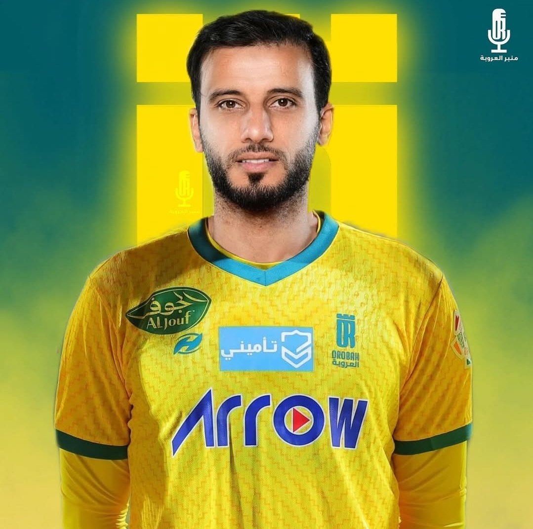 asttayf's tweet image. سبب غياب عمر السومة عن لقاء الشباب بسبب مشاجرة وقعت مع أحد لاعبي فريقه وعند محاولة تهدئة المشكلة من قبل الاداري السومة لم يقدر موقف الاداري وغضب وطلع من التمرين دون ان يسمح له بذلك مما اثار غضب المدرب وقرر عدم اشراكه
@omaralsomah