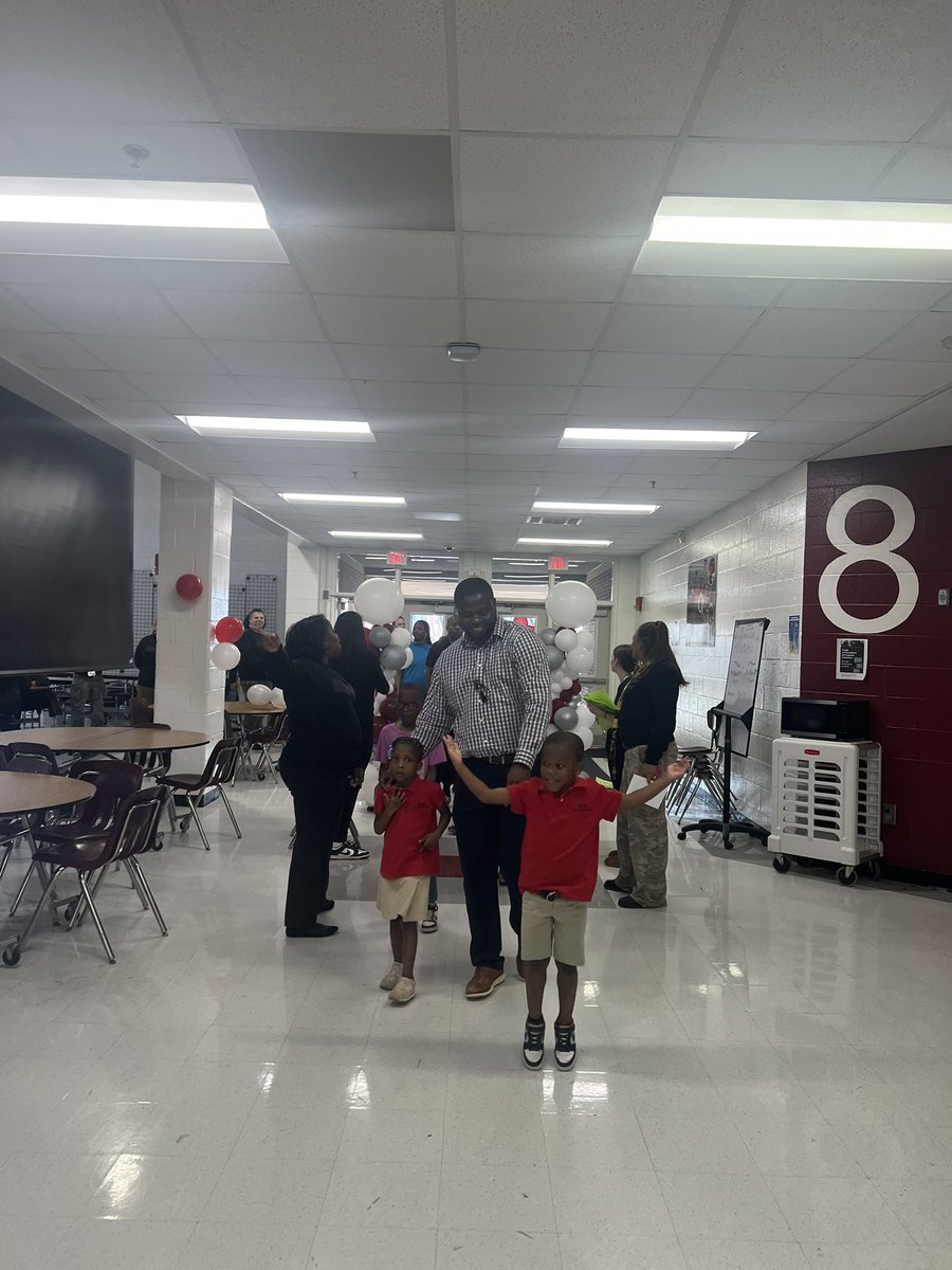 sarahebass1's tweet photo. Round 2 of welcoming our newest wolverines! Tonight parents joined our rising 6th graders to learn all
about UGMS and the middle school life! https://t.co/eknf1z6OXA