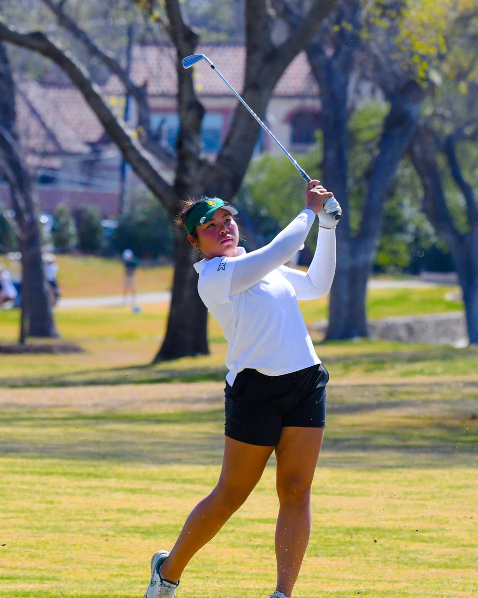 Taking a spin 🔁 through Hogan’s Alley 

#SicEm🐻⛳️🏌️‍♀️