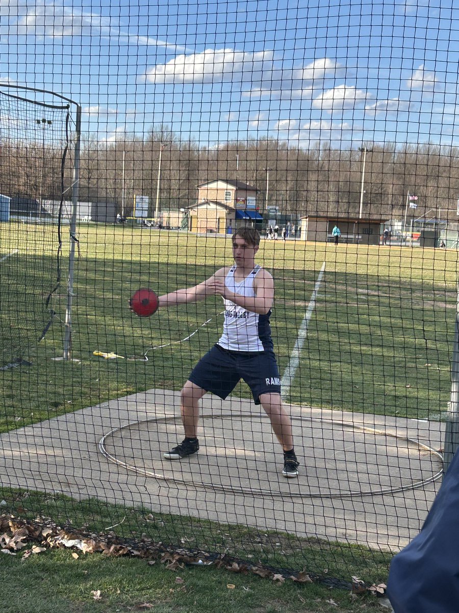 Haydn Townsend (@haydn_townsend) on Twitter photo Glad to start this track season off with a discus PR of 100’10, plenty of room for improvement!
<a href="/PennsValleyTF/">Penns Valley Track and Field</a> Glad to start this track season off with a discus PR of 100’10, plenty of room for improvement!
<a href="/PennsValleyTF/">Penns Valley Track and Field</a>