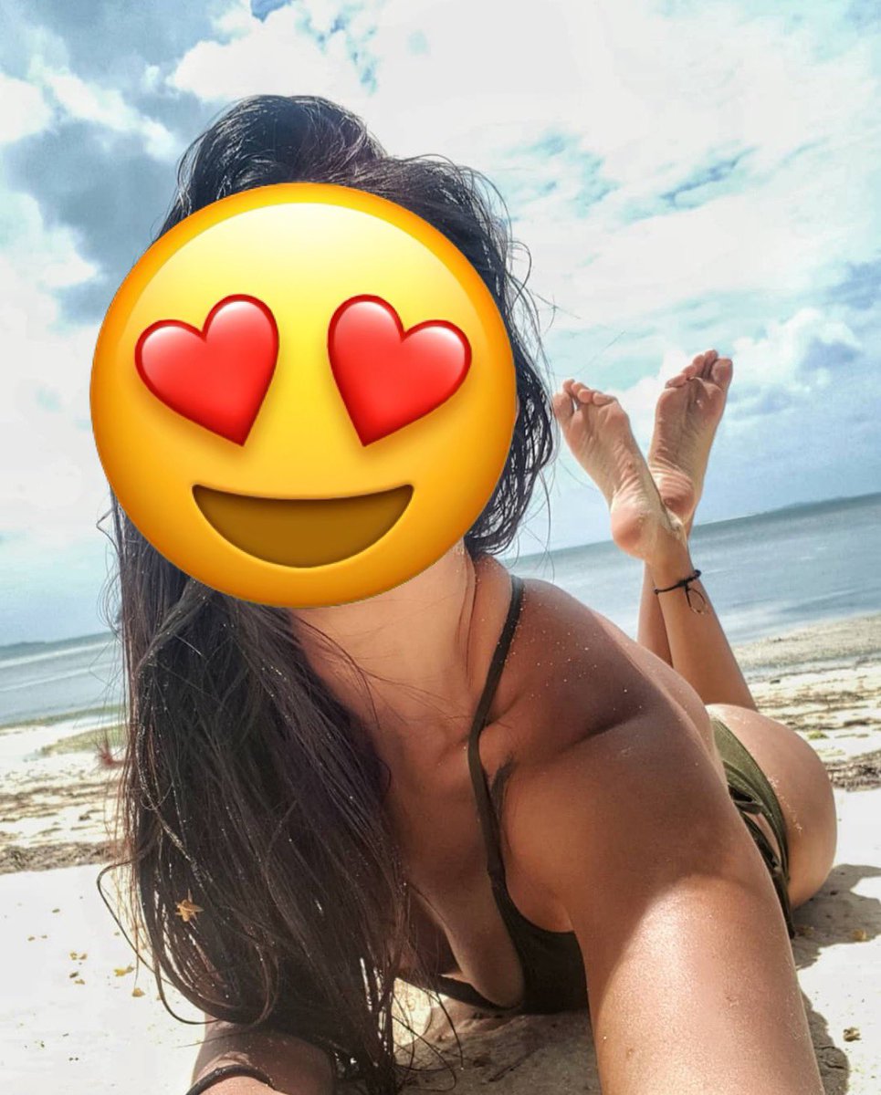Looking for real subs, subs that are: 
- looking for GFE / sugar baby
- into findom / GFE switch
- into foot dom
- into being an ATM (but long term, not one off) 

If you ask me for a fee you’re getting blocked and i’m reporting you on paypal. And other dommes will tag u as scam
