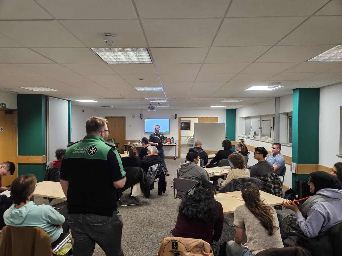 It was fantastic to see so many central Sussex and Ouse Valley network members at our TsT and major incident CPD session this evening. Lots of great engagement and ideas from across the 30 volunteers! 
<a href="/SJA_Sussex/">SJA County of Sussex</a> #TsT #StJohnAmbulance #MajorIncident