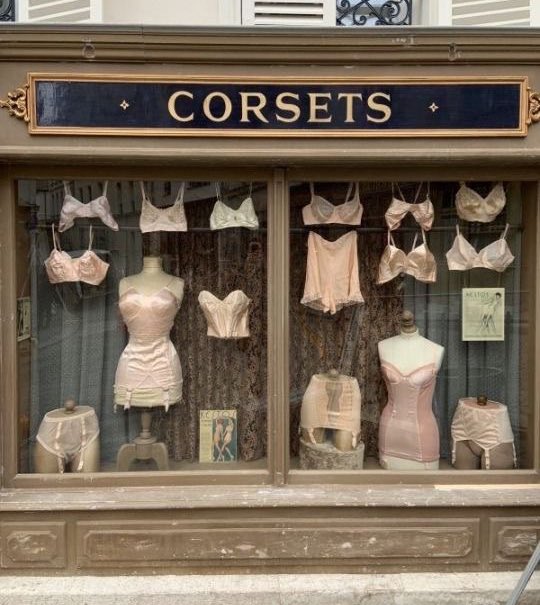 nana.13 (@noural21901667) on Twitter photo 