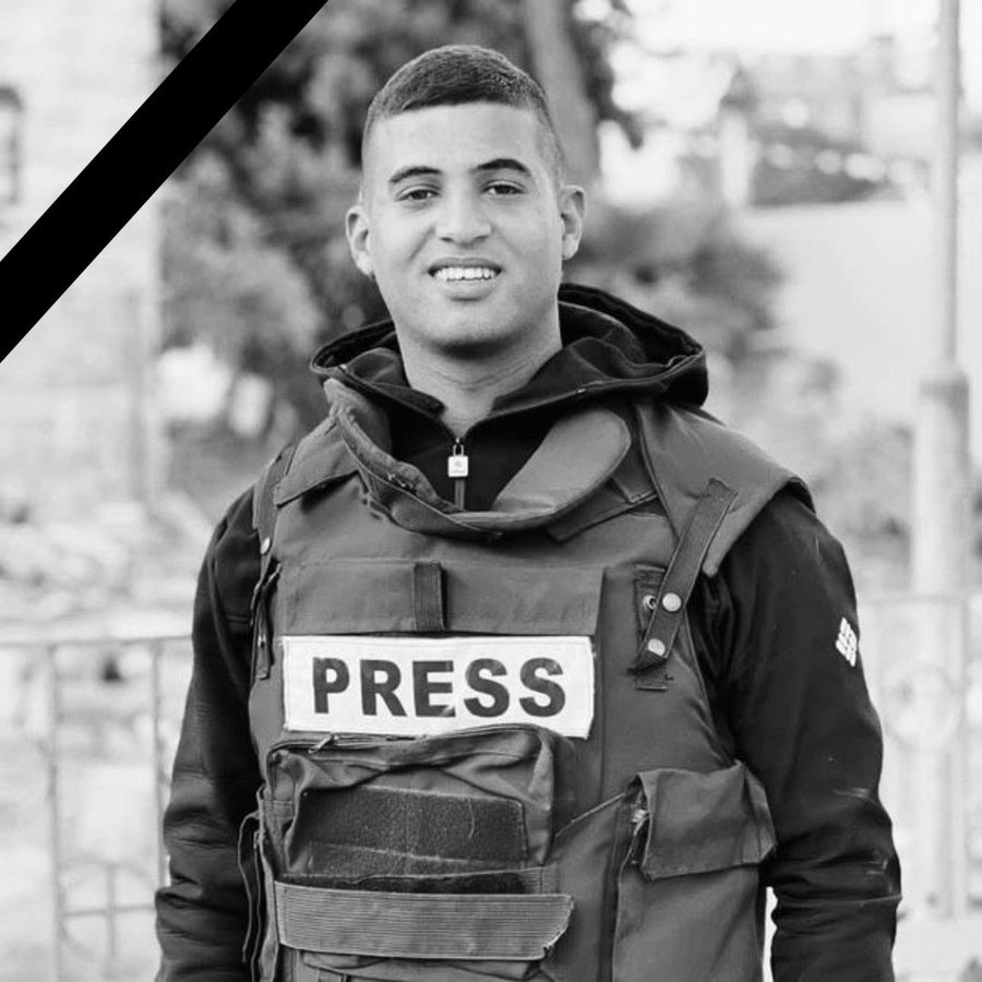 🚨🇵🇸🇮🇱 ALERTE INFO - Le journaliste palestinien Hossam Shabat avait rédigé un texte au cas où il serait tué. Il est mort. Voici ses derniers mots :

"Si vous lisez ceci, cela signifie que j’ai été tué—très probablement pris pour cible—par les forces d’occupation israéliennes.
