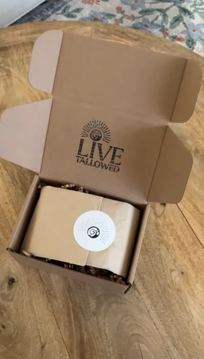LiveTallowed's tweet photo. We're over here shipping. 🇺🇸 https://t.co/k6MOMgGxtx