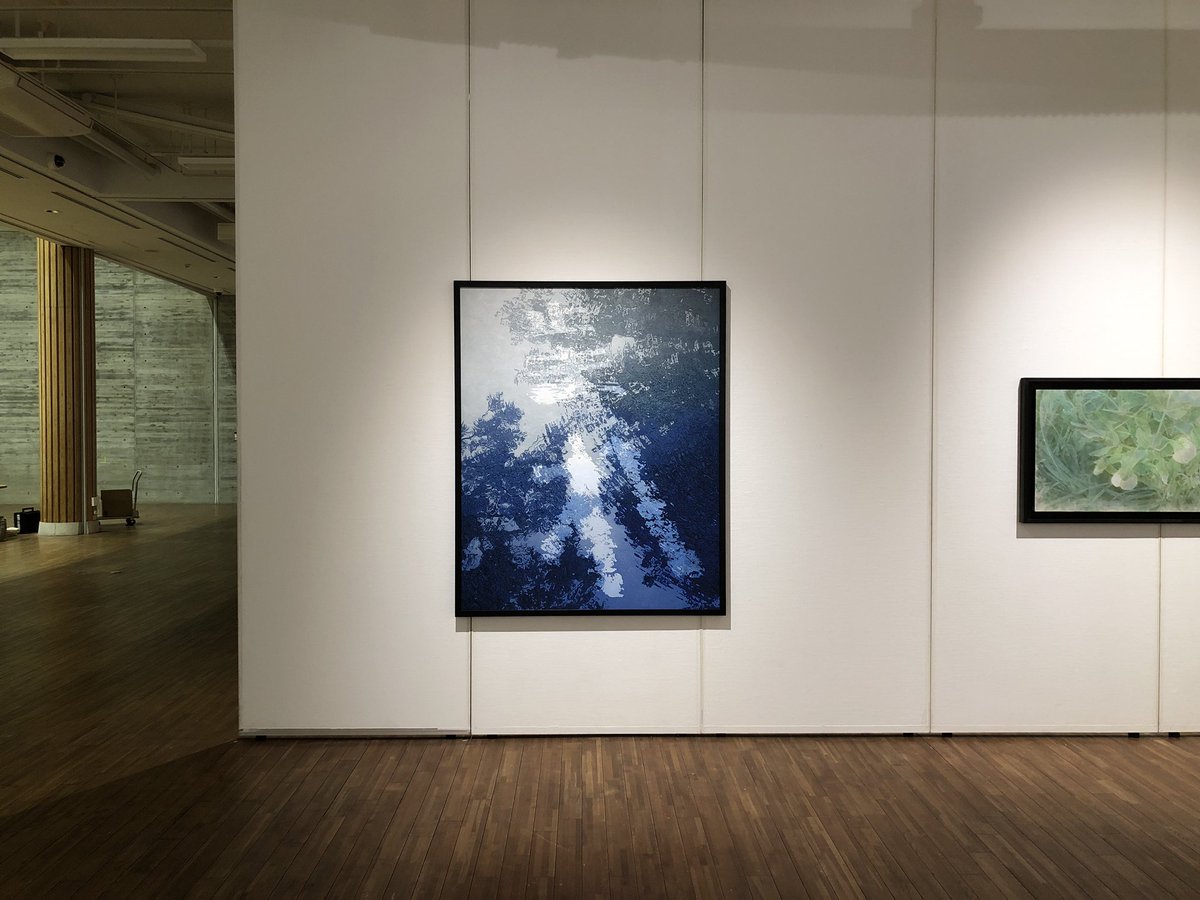 bis_cuit25's tweet photo. 大学での恩師である青木芳昭先生の退任展に作品を出品させていただきます。
本日より開催されますので是非ご覧くださいませ。

【物質から再考する物語―教え、学び、表現する技法材料】
2025.3.26(水) – 4.6(日)
10:00-18:00（最終日17:00まで）
京都芸術大学 ギャルリオーブ
https://t.co/QuQYgUngAS https://t.co/VuVzVh8oaL