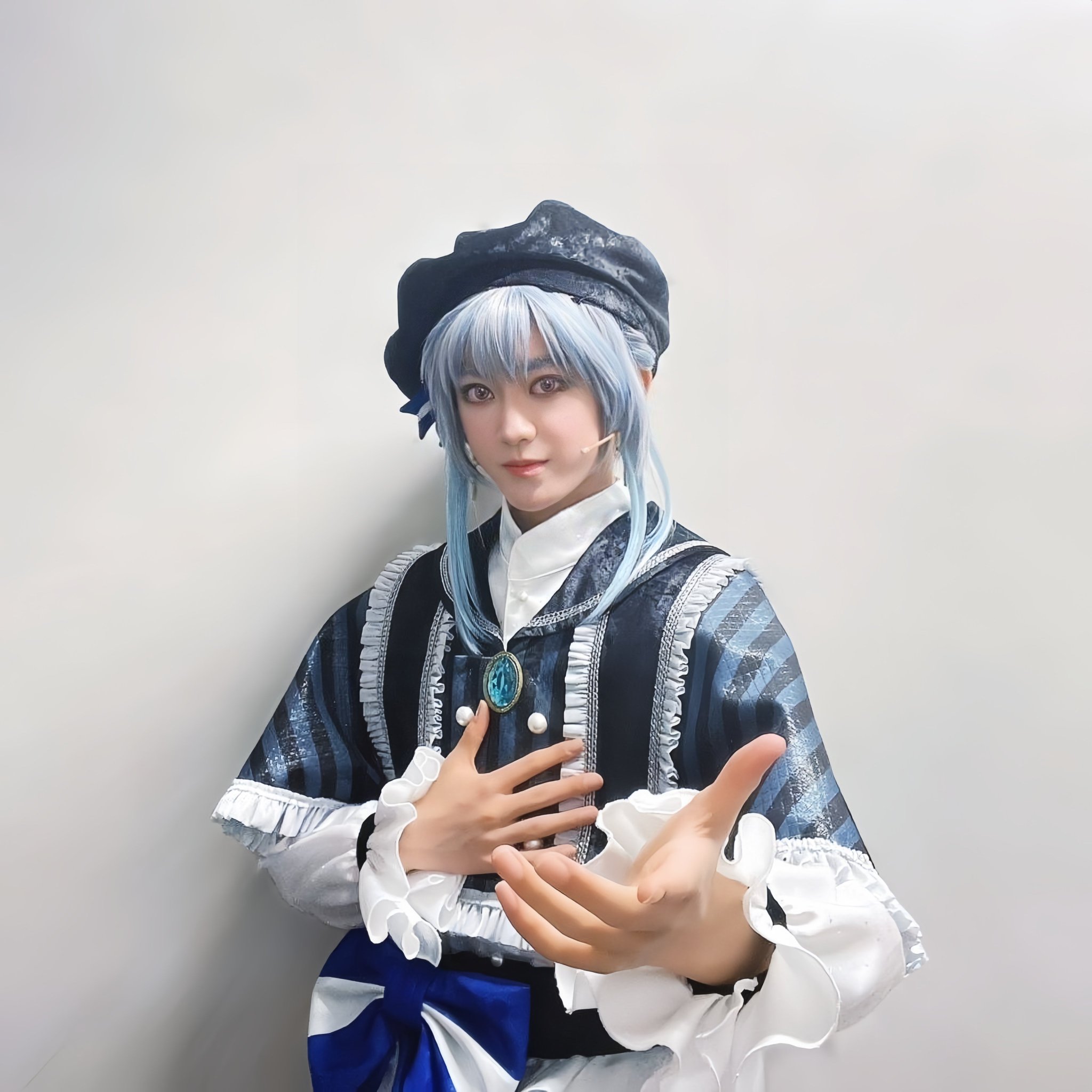 Ado 1stLIVE「喜劇」来場者特典　青い薔薇 Ado 1stLIVE「喜劇」来場者特典 青い薔薇