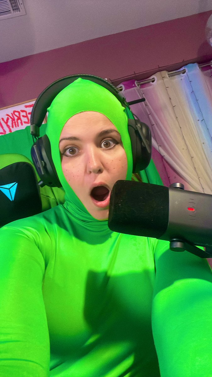 TheInjuredBear tweet media