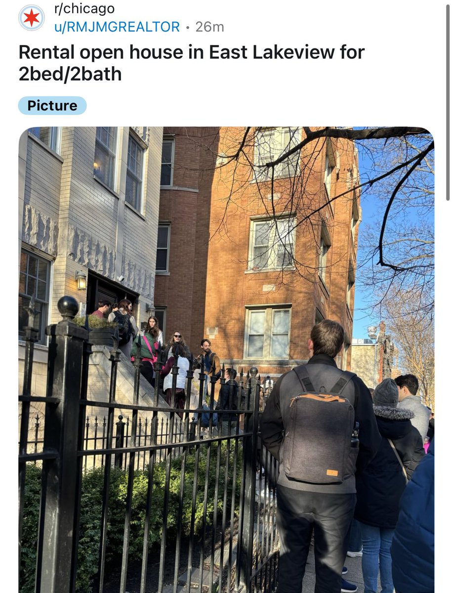 Stealx's tweet photo. Chicago needs to build more housing asap 

Bidding wars and crowded open houses are becoming more common for Chicago area apartments https://t.co/P1FSbKuDZ7