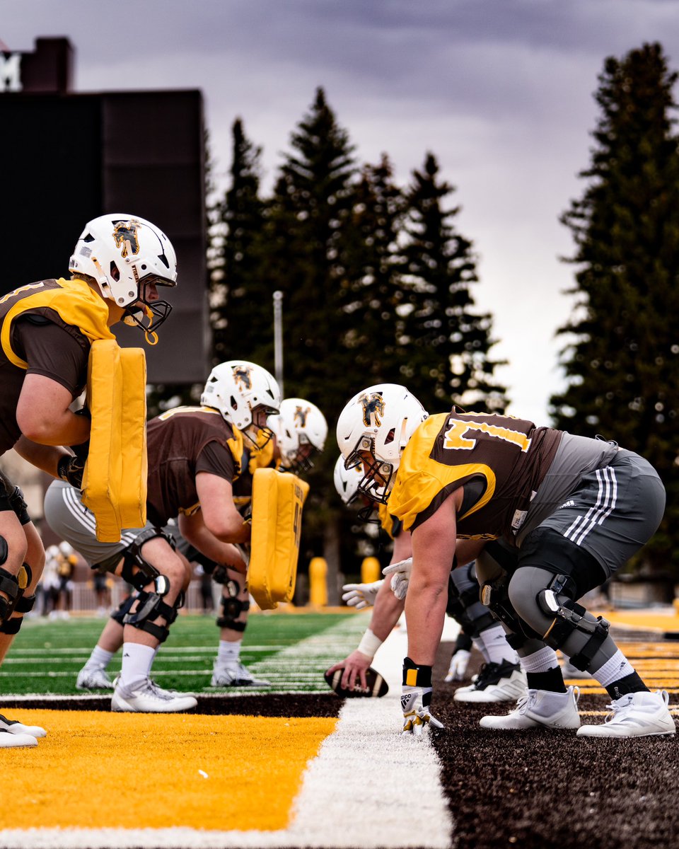 Wyoming Cowboy Football tweet media