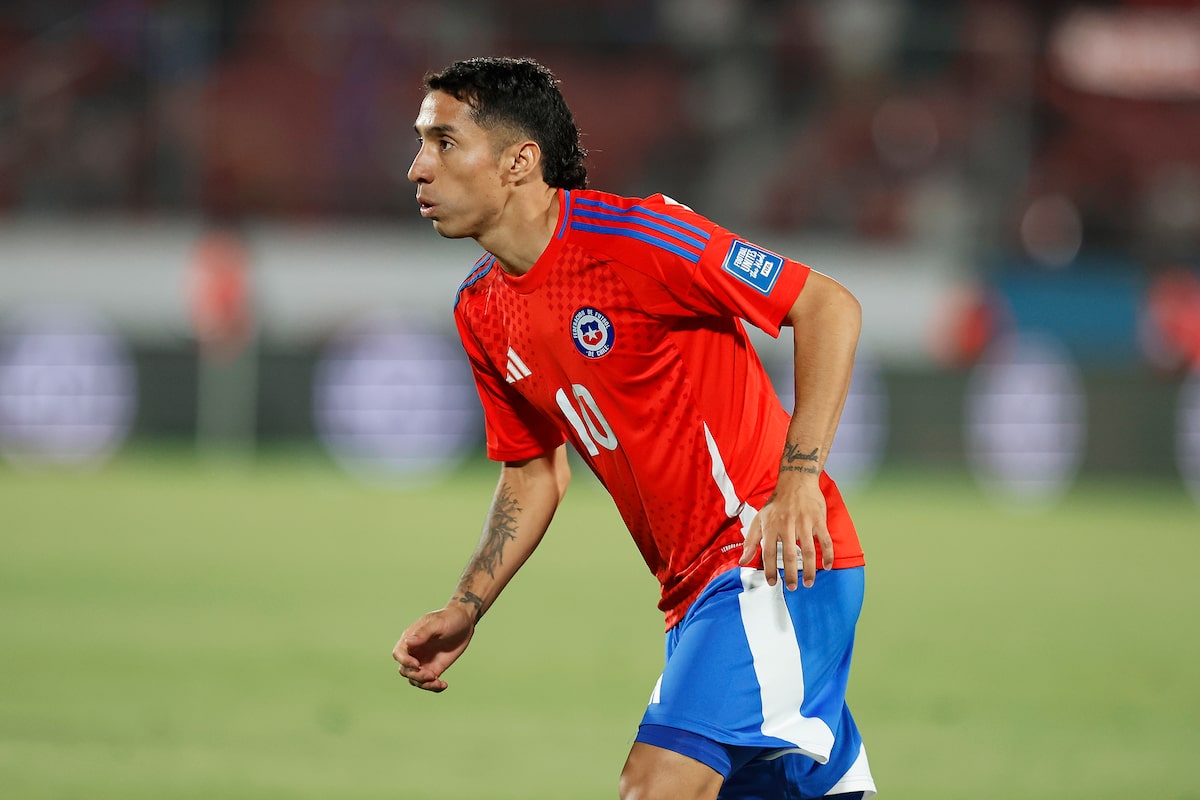 Te necesitamos Cabral, Sr. Gareca si le queda algo de Dignidad haga este cambio por Favor 😞 #LaRojaxCHV #VamosChile #Chile