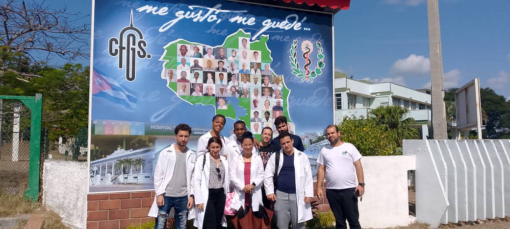 BarbieriEbe's tweet photo. Recorren en la mañana de hoy el hospital provincial #HGAL médicos recién graduados de la provincia Villa Clara que formarán parte de los galenos que se incorporan a la APS en nuestro territorio.Los RG visitaron además el hospital pediátrico provincial #CienfuegosXMásVictorias https://t.co/mPV944bWB2