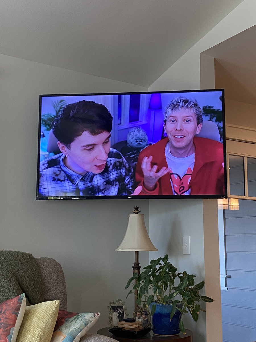 dnpstardust's tweet photo. Parents aren’t home so you know what that means? Dan and Phil on the big tv! https://t.co/sA5fWPMjdi